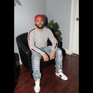 Gucci Sweaters - Men’s Gucci Sweater Gucci Sweaters - Men’s Gucci Sweater
